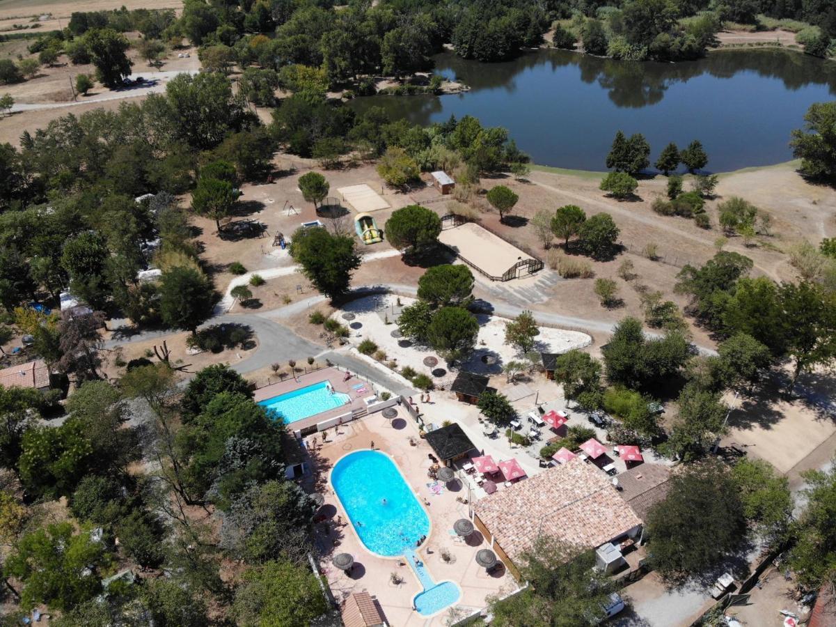 Camping Le Fief D'Андюз Экстерьер фото