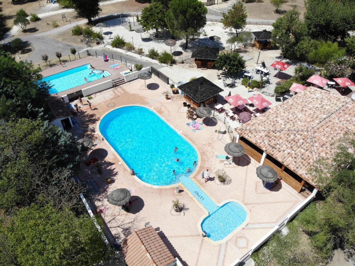 Camping Le Fief D'Андюз Экстерьер фото