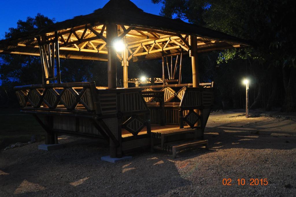 Camping Le Fief D'Андюз Экстерьер фото